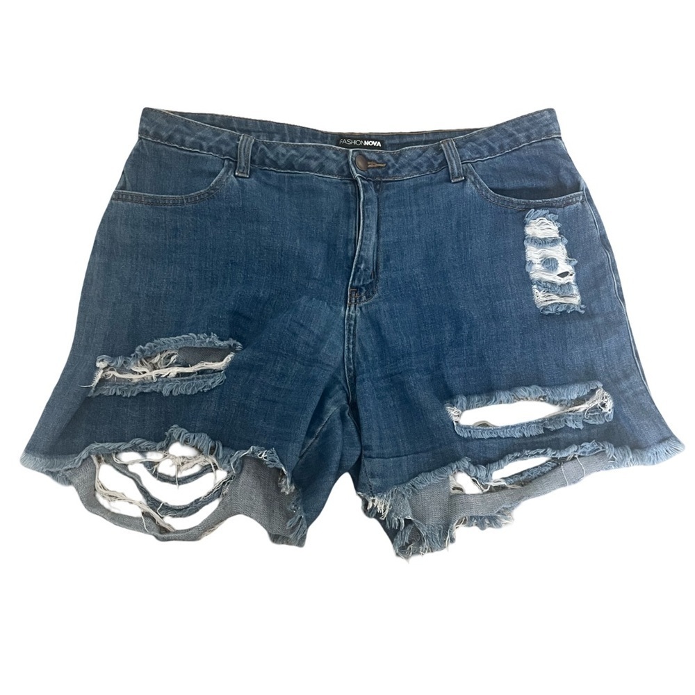 Fashion Nova Women's Blue Distressed Jean Shorts. Size: 15. Good Condition.